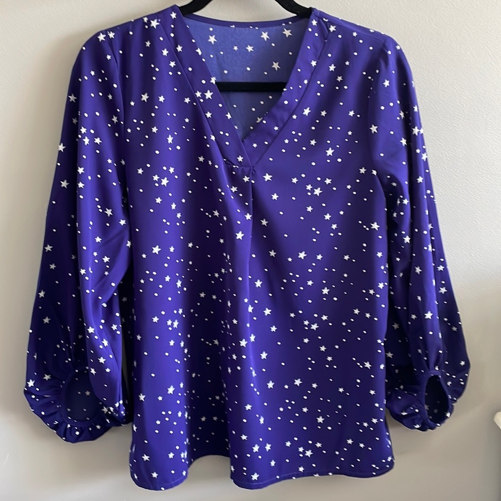 Blue blouse white stars